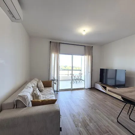 Moderne Avec Parking A Appartamento Lucciana (Corsica)